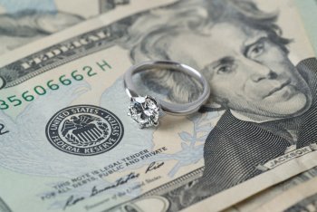 diamond ring on money used for alimony